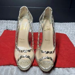 christian louboutin womens heels⭐️100% Authentic⭐️ Size 39⭐️ Amazing Condition⭐️